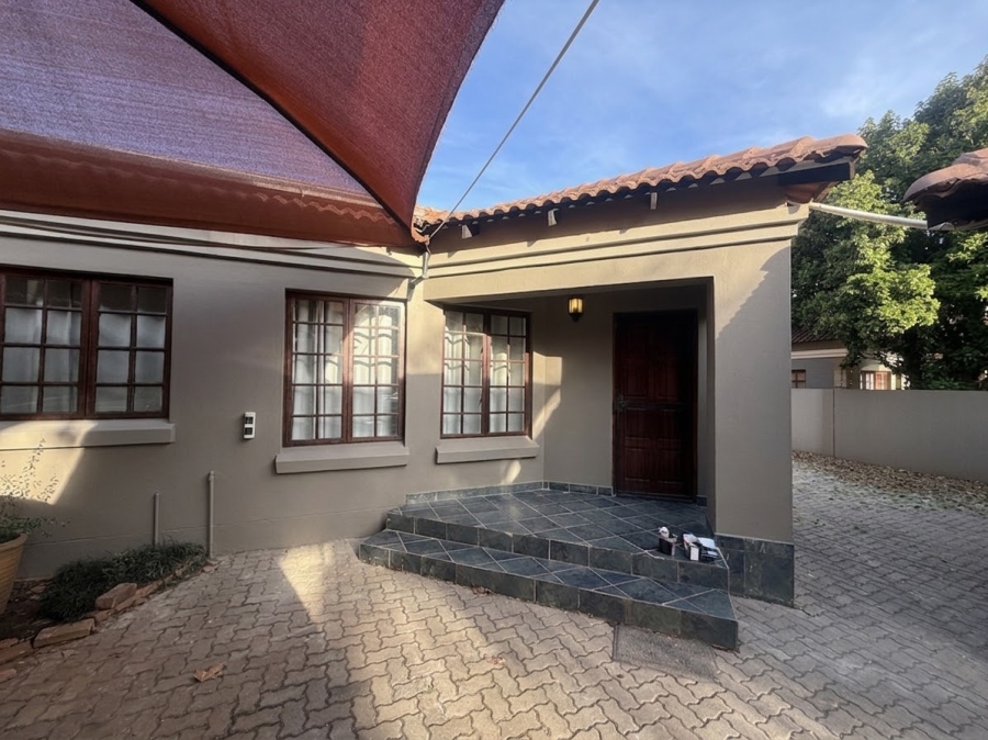 To Let 3 Bedroom Property for Rent in Melodie North West